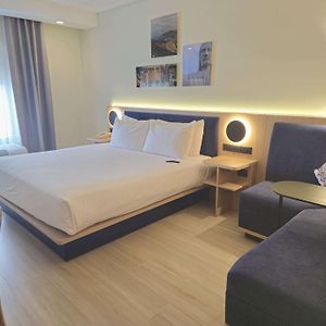 Premium King Room